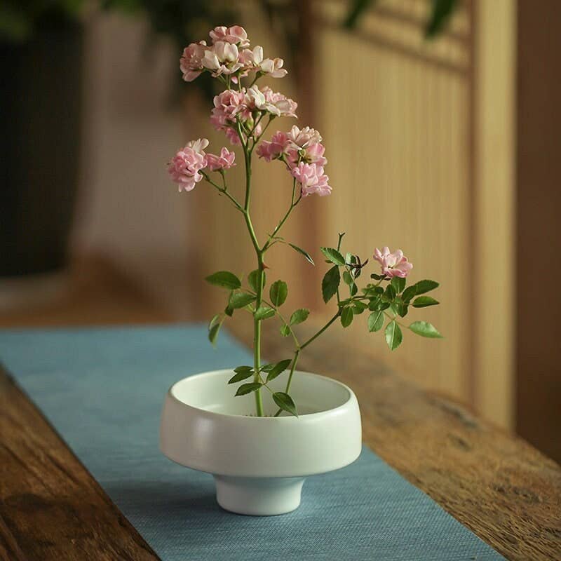 Ikebana Vase / White