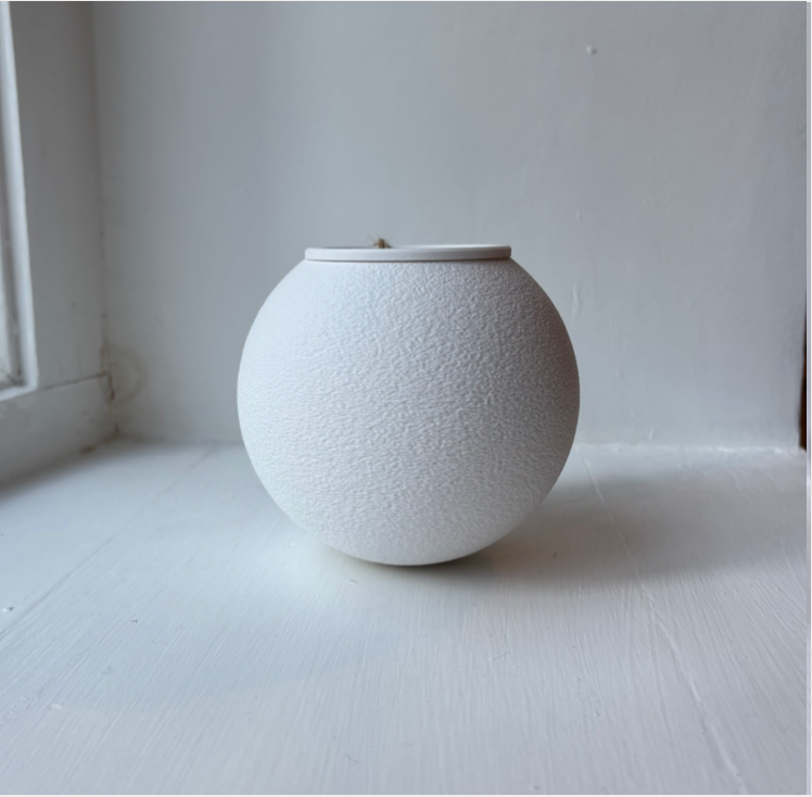 Small Wobble Pot / White