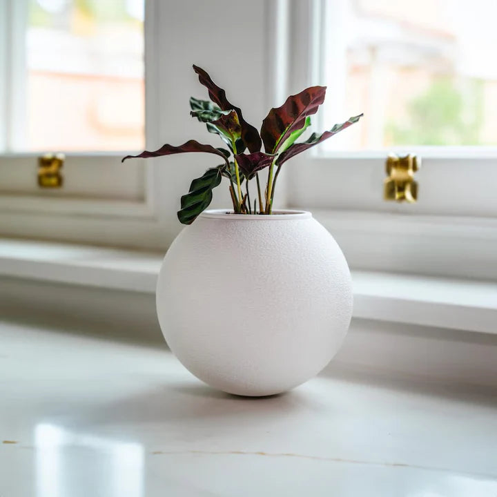 Small Wobble Pot / White